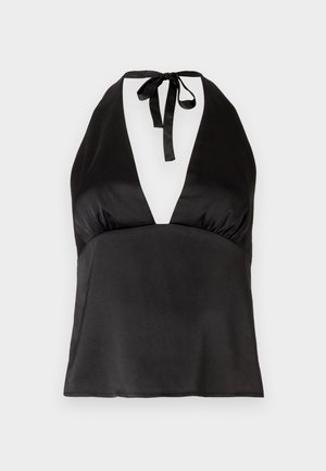 Top nero con collo halter realizzato in tessuto liscio, caratterizzato da un profondo scollo a V, un laccio regolabile al collo e una silhouette aderente.