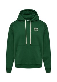 Sweat à capuche vert avec poche kangourou devant, cordons blancs et logo blanc "hummel sportswear" sur le côté gauche de la poitrine.