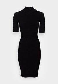 Černé žebrované šaty s vysokým límcem, krátkými rukávy a přiléhavým střihem, se strukturovanou tkaninou a detailem bočních panelů.