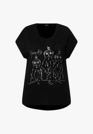 Černé tričko s volným střihem, kulatým výstřihem a bílou grafikou zobrazující tři surikaty s korunami a slovem "přátelé".