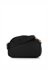 Černá nylonová krosbody taška obdélníkového tvaru, s texturovaným popruhem s logem a akcenty z pozlaceného kovu.
