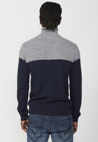 Koroshi - Sweter