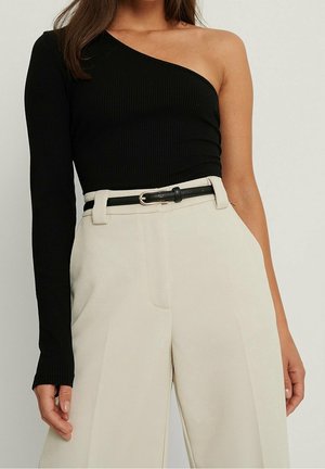 Long sleeved top - black