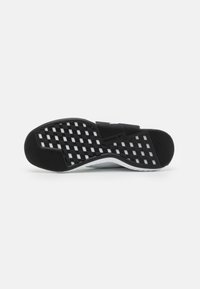 Reebok FLASHFILM TRAIN 2.0 UNISEX - Sapatilha de treino - white/black