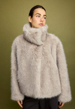 Stradivarius BASIC HIGH NECK JACKET - Veste d'hiver - stone