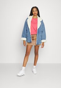 Hollister Co. Minissaia - brown