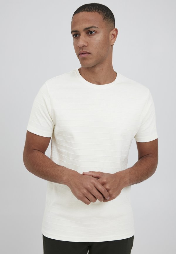 SDTrevor - Basic T-shirt