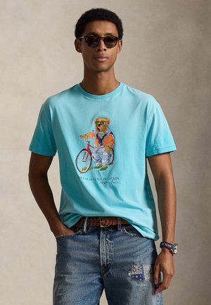 CUSTOM SLIM FIT POLO BEAR T-SHIRT - Μπλουζάκι με στάμπα - perfect turquoise- summer bear
