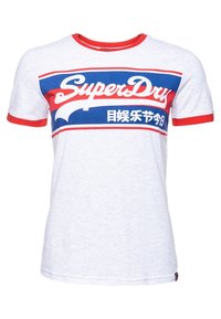Weißes Kurzarm-T-Shirt mit rotem Kragen und roten Ärmeln. Mit blauem und rotem Textdesign "SuperDry" auf der Brust. Weicher Stoff.