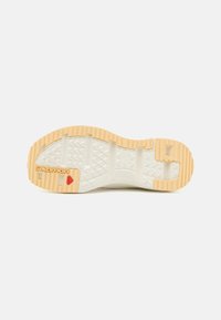 Salomon Sportstyle RX MOC 3.0 UNISEX - Mokasīni - cloud pink/white jade/aurora red