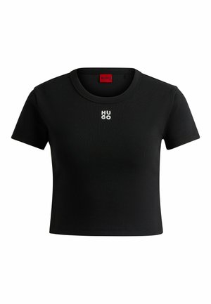 Svart avkortet t-skjorte laget av glatt bomull. Har en rund halslinning og en hvit "HUGO" logo brodert på forsiden. Korte ermer.