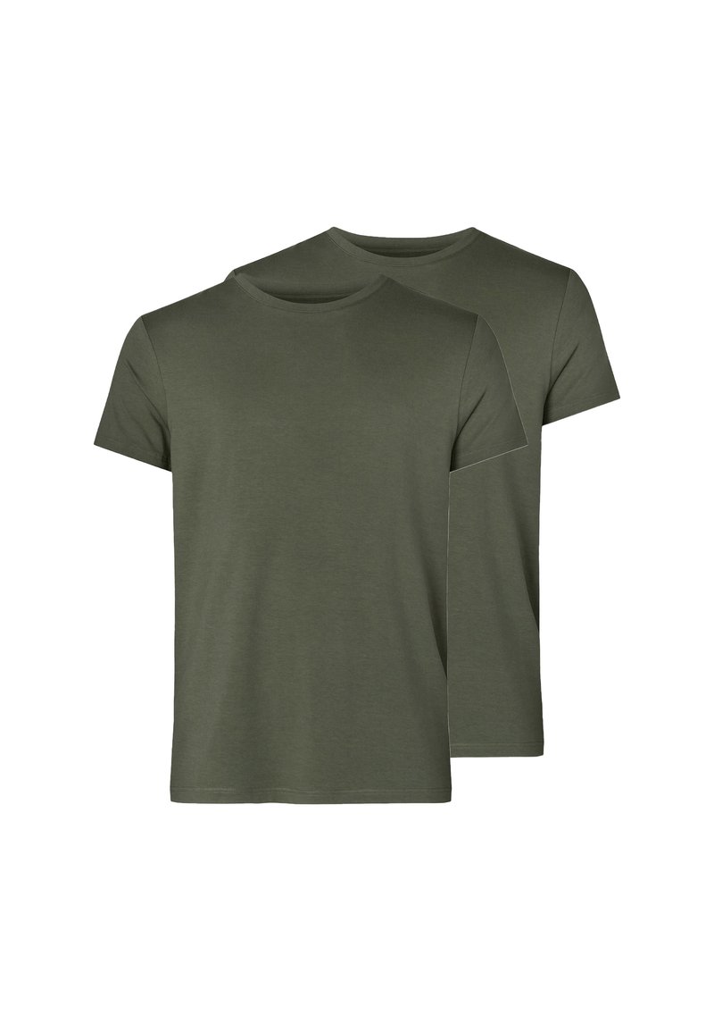 Zwei olivegrüne Baumwoll-T-Shirts mit kurzen Ärmeln und Rundhalsausschnitten, die eine glatte Textur und einen klassischen Schnitt aufweisen, überlappend angeordnet.
