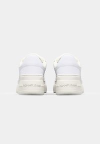 Thumbnail Image 6