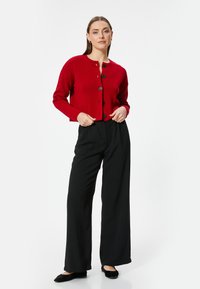Koton BUTTON - Neuletakki - red