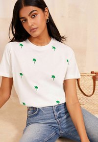 Friends Like These REGULAR FIT - ROUND NECK LOGO  - Marškinėliai su spaudiniu - white