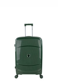 Maleta rígida verde con diseño de malla, asa telescópica plateada, cuatro ruedas y un logo redondo en la parte delantera.