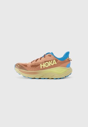 CHALLENGER 8 - Trail running shoes - maple/cardamom