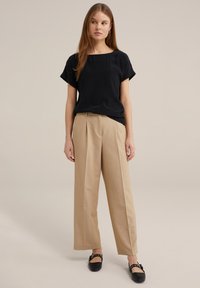 WE Fashion T-shirt con stampa - black