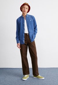 Carhartt WIP MADISON - Overhemd - sorrent/wax