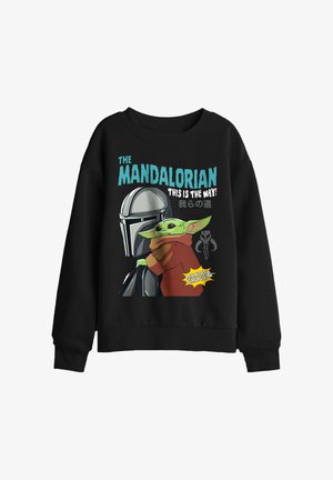 Black sweatshirt featuring The Mandalorian helmet and Baby Yoda hugging, with text "The Mandalorian," "This is the way," and Japanese characters.