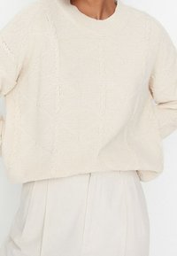 Trendyol Trui - beige
