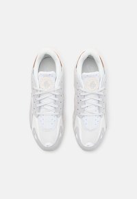Nike Sportswear Sneakers - white