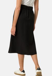 zero MIDI MIT SCHLITZ - A-linjainen hame - black beauty