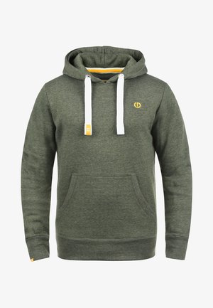 Grüne Kapuzenpullover aus weichem Material. Mit weißen Kordeln, einer Vordertasche und einem kleinen gelben Logo. Klassische Passform.