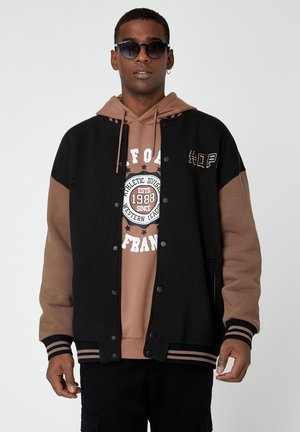COLLEGE PRINTED NECK - Chaquetas bomber - black