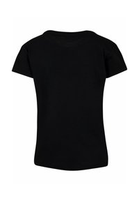 Sort kortærmet t-shirt, rund halsudskæring, blødt bomuldsstof, glat tekstur, lige søm, enkelt design, ingen mønstre eller accenter.