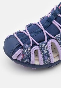 Geox WHINBERRY  - Pārgājienu sandales - navy/dark lilac