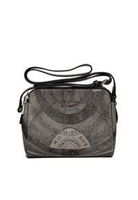 Borsa a tracolla rettangolare con fascia nera in pelle, corpo in tessuto grigio caratterizzato da intricate fantasie circolari e dettagli testuali "Gattinoni".