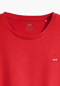 Levi's® Plus PERFECT TEE RAITA - Paprasti marškinėliai - script red
