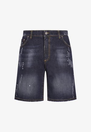 Tmavě modré džínové šortky s vybledlými a opotřebovanými detaily, předním zapínáním na knoflík, zipem, poutky na opasek a pětikapsovým stylem.