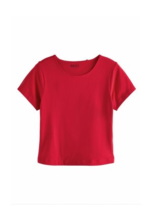 Rotes kurzärmeliges Crop-Top mit rundem Ausschnitt, vor weißem Hintergrund dargestellt.