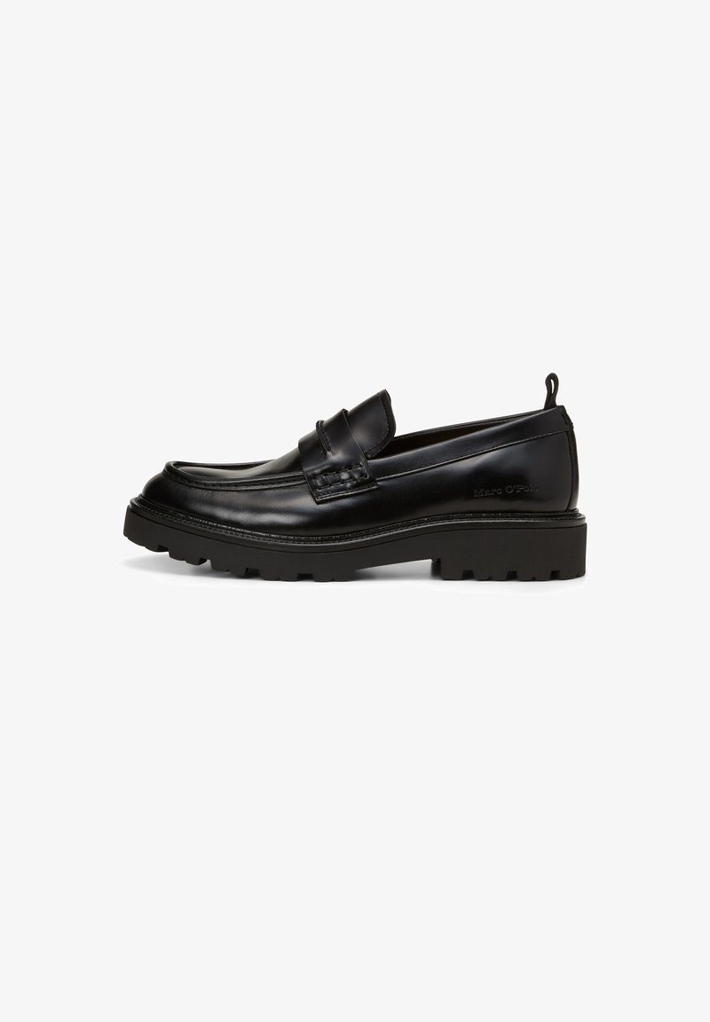 Zwarte leren loafers met een stevige rubberen zool, met een ronde neus, gestikte details en een klein lusje aan de hak.