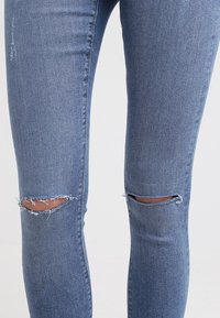 Miss Selfridge Džíny Slim Fit - blue