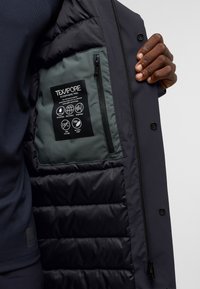 Jack Wolfskin BRANDENBURGER - Donsjas - dark navy