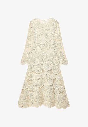 NA-KD, KNITTED CROCHET FLARE MAXI DRESS - Gebreide jurk - cream