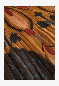 Non selezionato, brown