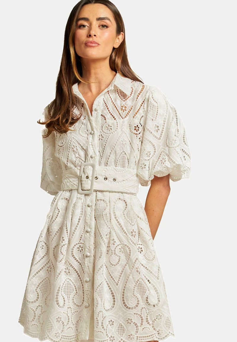Alma en Pena Vestido camisero - blanco