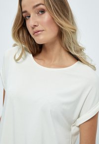 Desires DEGISELLE TEE - Základné tričko - gardenia