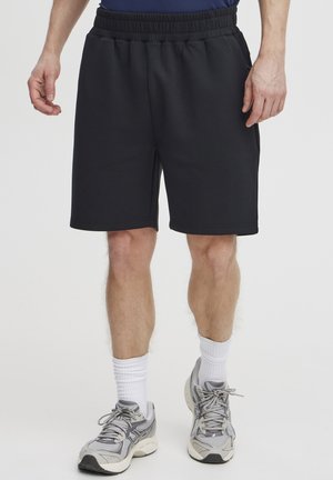 NBTADE - Shorts - black