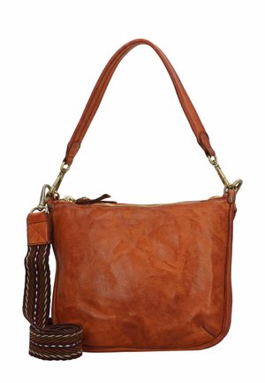 Borsa in pelle di un arancione intenso, con una texture liscia, tracolla regolabile con motivo marrone e accessori in tono oro con chiusura a cerniera.