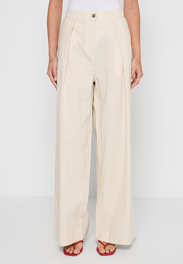 Barbour International Broek beige Barbour International Broek beige