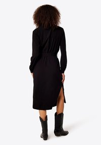 Apricot UTILITY  - Blusenkleid - black