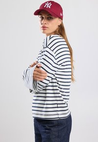 America Today Camiseta de manga larga - white navy