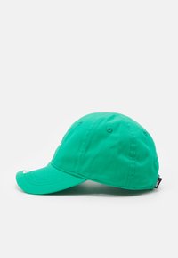 Nike Sportswear FUTURE CURVE BRIM UNISEX - Šiltovka - stadium green