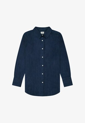 Granatowa koszula dżinsowa z kołnierzykiem, długimi rękawami i białymi guzikami z przodu. Gładka faktura z klasycznym krojem.