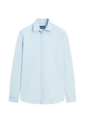 Chemise habillée pour hommes à manches longues de couleur bleu clair, avec fermeture à boutons sur le devant et col pointu, présentée sur fond blanc.